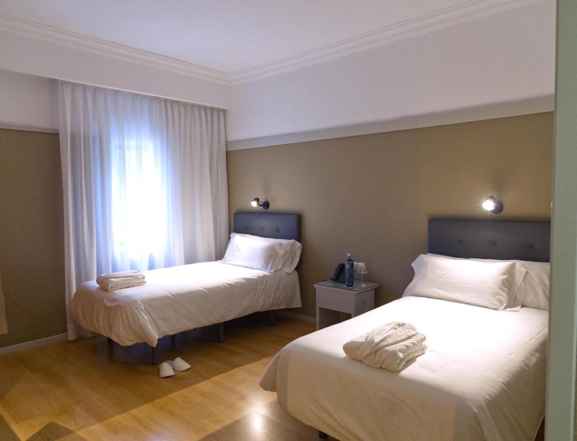 Hotel Ciudad Del Sol Écija Extérieur photo