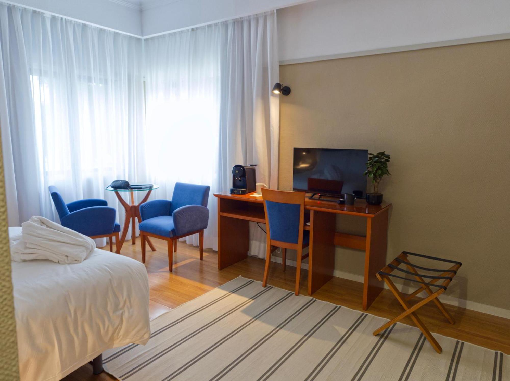 Hotel Ciudad Del Sol Écija Extérieur photo